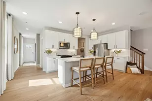 21 Emerald Run, Shrewsbury, MA 01545 - Photo 1