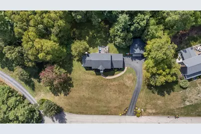 8 Virginia Ave, Sutton, MA 01590 - Photo 34