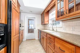 15 Bradford St, Rockland, MA 02370 - Photo 10