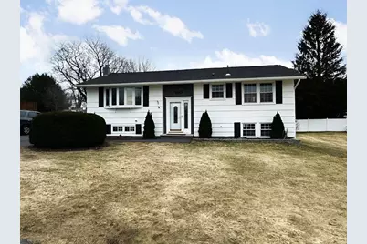 12 Tanglewood Drive, Dracut, MA 01826 - Photo 2