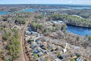 18 Lyndale Ave, Gloucester, MA 01930 - Photo 28