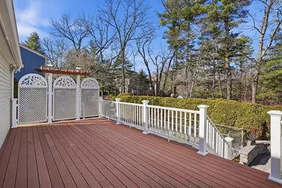 37 Fairchild Dr, Reading, MA 01867 - Photo 24