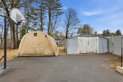 94 Nancy Ave, Dracut, MA 01826 - Photo 10