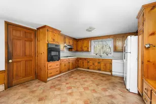 20 Harold St, Harwich, MA 02646 - Photo 6