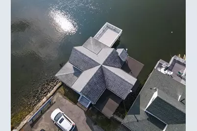 9 Parkview Ave, Beverly, MA 01915 - Photo 2