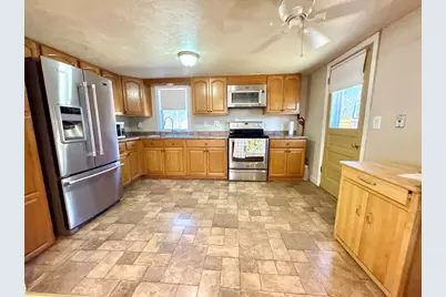 12 Carron Ln, Oxford, MA 01540 - Photo 4