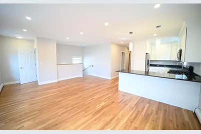 19 Roberts Street #3, Brookline, MA 02445 - Photo 2