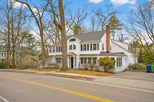 575 Chestnut St, Newton, MA 02468 - Photo 2