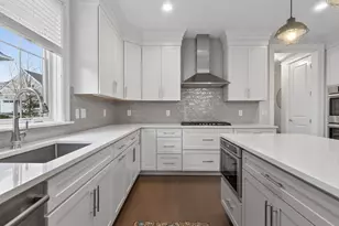 14 Callahan Dr, Framingham, MA 01701 - Photo 8