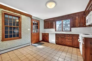 155 Bellevue Ave, Melrose, MA 02176 - Photo 10