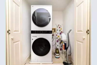 72 Lincoln St #13, Newton, MA 02461 - Photo 20