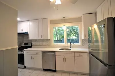 8 Thurston Rd #8, Watertown, MA 02472 - Photo 8