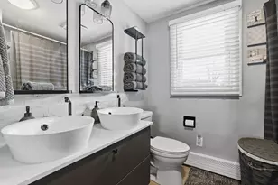 350 Sconticut Neck Rd, Fairhaven, MA 02719 - Photo 14