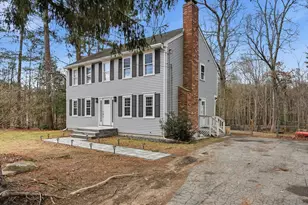 102 County St, Lakeville, MA 02347 - Photo 2