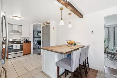 102 County St, Lakeville, MA 02347 - Photo 10