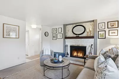 102 County St, Lakeville, MA 02347 - Photo 8
