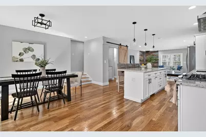 10 Mattakeesett Ave, Pembroke, MA 02359 - Photo 4