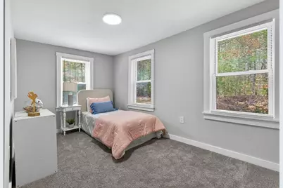 10 Mattakeesett Ave, Pembroke, MA 02359 - Photo 18