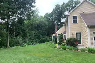 30 Whispering Ln, Holliston, MA 01746 - Photo 4