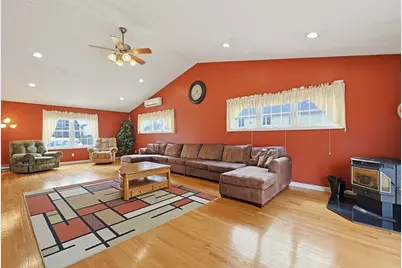 49 Brown St, Attleboro, MA 02703 - Photo 12
