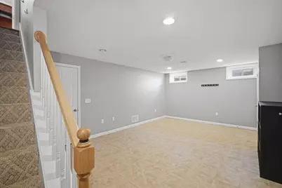 70 Hartwick Street, Springfield, MA 01108 - Photo 34