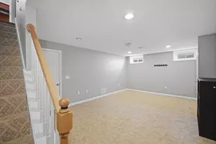 70 Hartwick St, Springfield, MA 01108 - Photo 34