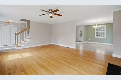 70 Hartwick Street, Springfield, MA 01108 - Photo 16