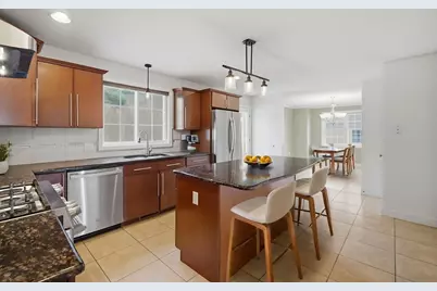 70 Hartwick Street, Springfield, MA 01108 - Photo 6