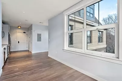 136 Babcock St #404, Brookline, MA 02446 - Photo 2