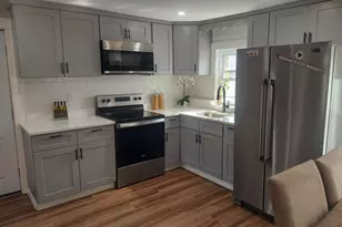 28 Grove Ave, Brockton, MA 02302 - Photo 6