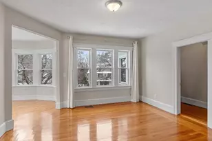 920 Pleasant St, Worcester, MA 01602 - Photo 10