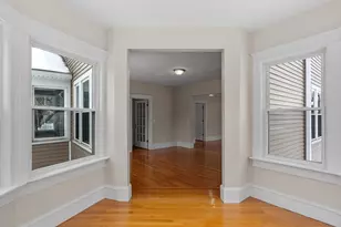 920 Pleasant St, Worcester, MA 01602 - Photo 12