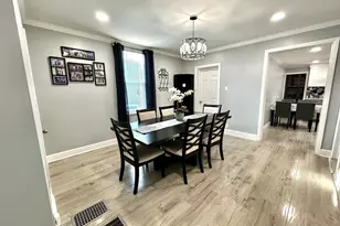 30 Woodlawn St, Everett, MA 02149 - Photo 2