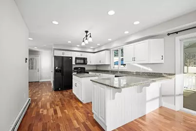 12 Bylund Ave, Auburn, MA 01501 - Photo 2