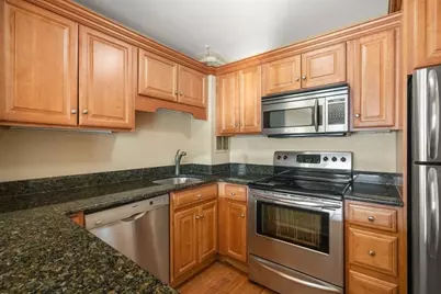 872 Massachusetts Avenue #304, Cambridge, MA 02139 - Photo 8