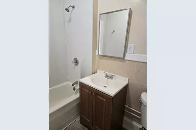 240 Locust Street #4L, Springfield, MA 01108 - Photo 4