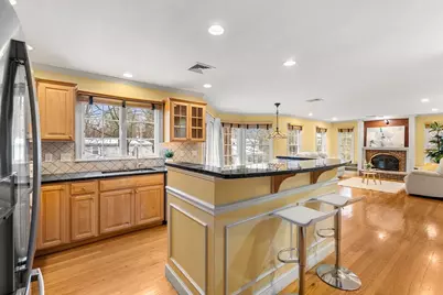 25 Liberty Ave, Lexington, MA 02420 - Photo 12