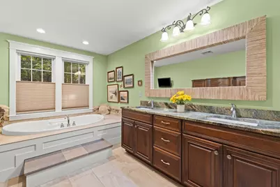 201 Buck Knoll Rd, Raynham, MA 02767 - Photo 20