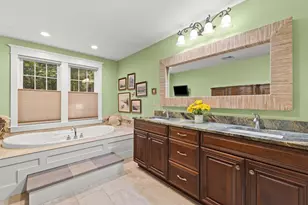 201 Buck Knoll Rd, Raynham, MA 02767 - Photo 20