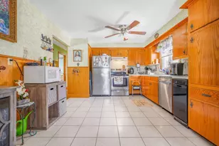 24 Sylvia St, Fairhaven, MA 02719 - Photo 20