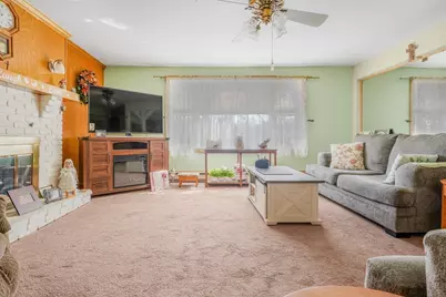 24 Sylvia St, Fairhaven, MA 02719 - Photo 6