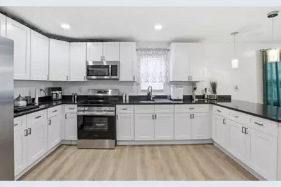 18 Haynes St, Worcester, MA 01603 - Photo 20