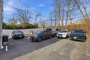 18 Haynes St, Worcester, MA 01603 - Photo 40