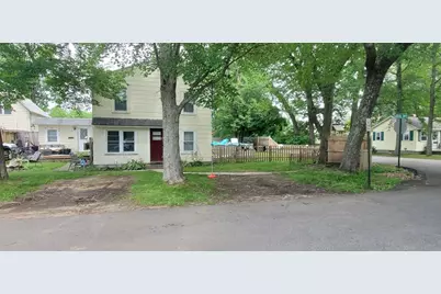 19 Wallis Park, Lunenburg, MA 01462 - Photo 2