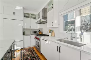 1498 Cambridge St, Cambridge, MA 02139 - Photo 4