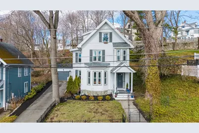 26 Poplar St, Melrose, MA 02176 - Photo 2