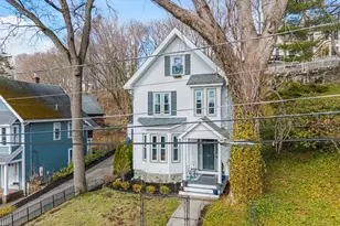 26 Poplar St, Melrose, MA 02176 - Photo 1