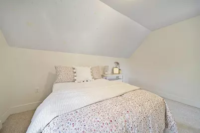 26 Poplar St, Melrose, MA 02176 - Photo 32