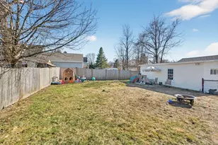 173 Greenmont Ave, Dracut, MA 01826 - Photo 28