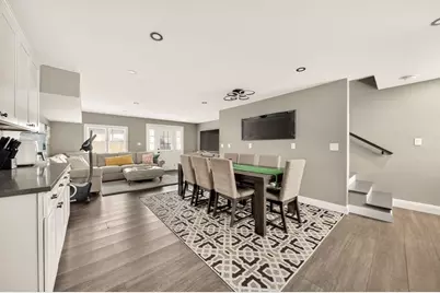 112 Hiatt St, Fall River, MA 02721 - Photo 18